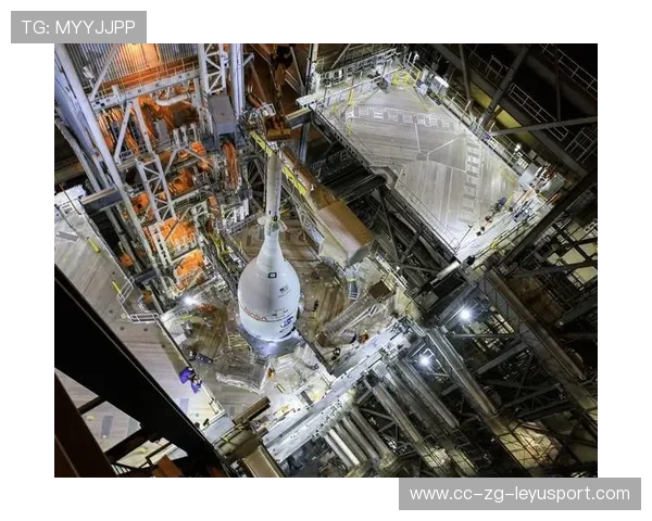 佩雷斯直道尾速惊人一举完成反超